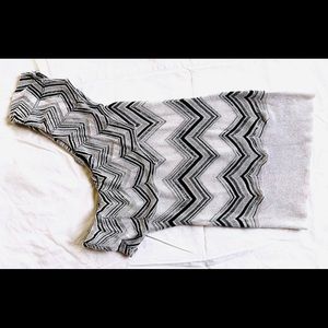 WHBM white w/pattern one shoulder sweater tank